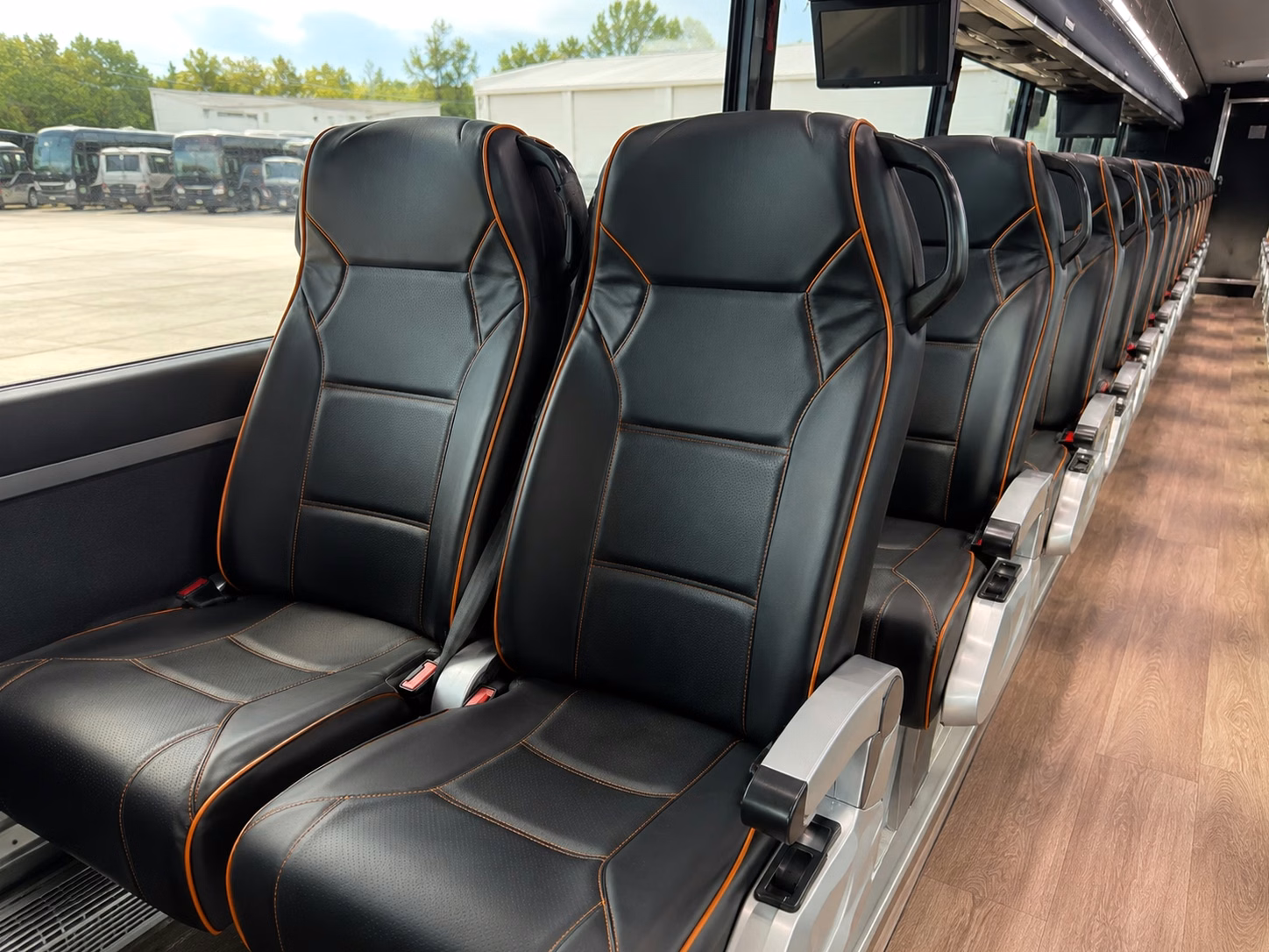 overland park charter buses