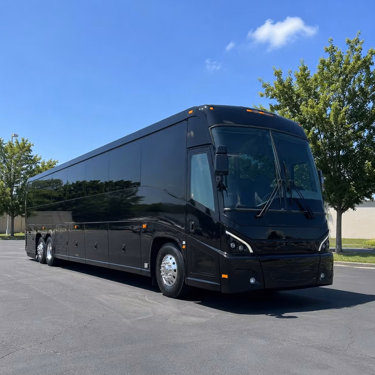 reliable shuttle services between overland park government facilities and kansas city metro hubs